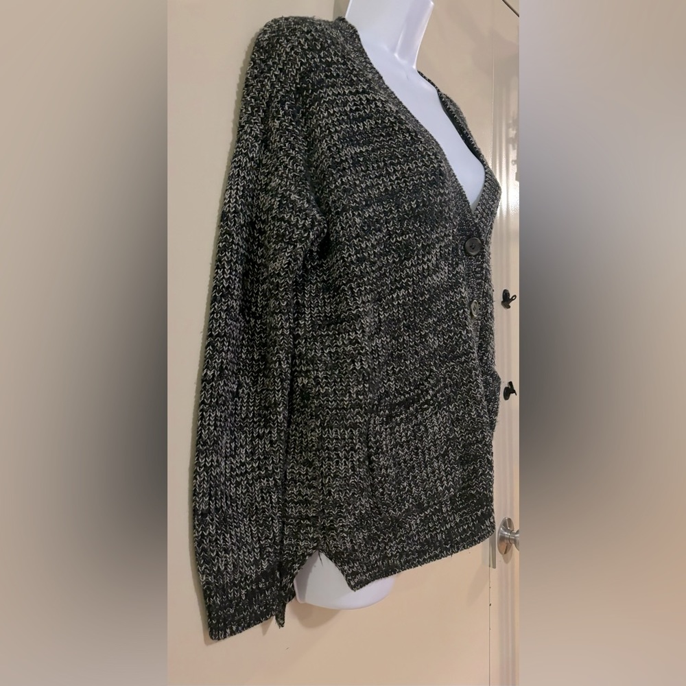 Forever 21 Cardigan - Picture 5 of 7